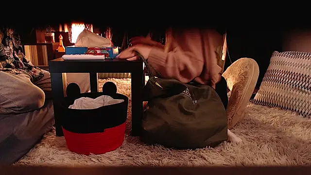 Snapshot of Ashinaga_oj chatting on 02.16.25 Ashinaga oj online show from 02.16.25