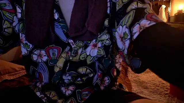 Snapshot of Ashinaga_oj chatting on 09.15.25 Ashinaga oj online show from 09.15.25