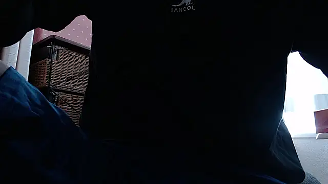 Snapshot of Ashinaga_oj chatting on 10.05.25 Ashinaga oj online show from 10.05.25