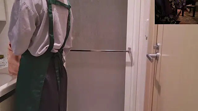 Snapshot of Ashinaga_oj chatting on 10.16.25 Ashinaga oj online show from 10.16.25