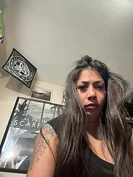 Snapshot of Gin4Cole chatting on 03.13.25 Gin4Cole online show from 03.13.25