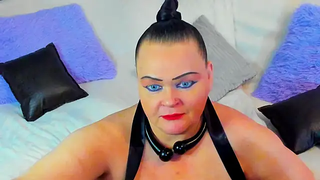 Snapshot of MilanaBiegert chatting on 02.16.25 MilanaBiegert online show from 02.16.25