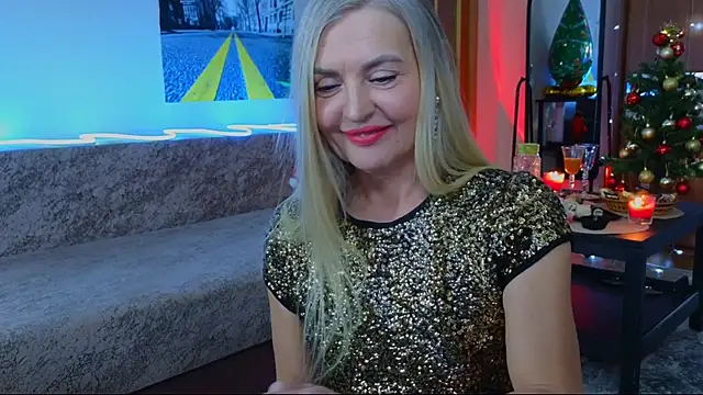 Snapshot of amelia_blondy chatting on 12.31.24 amelia blondy online show from 12.31.24