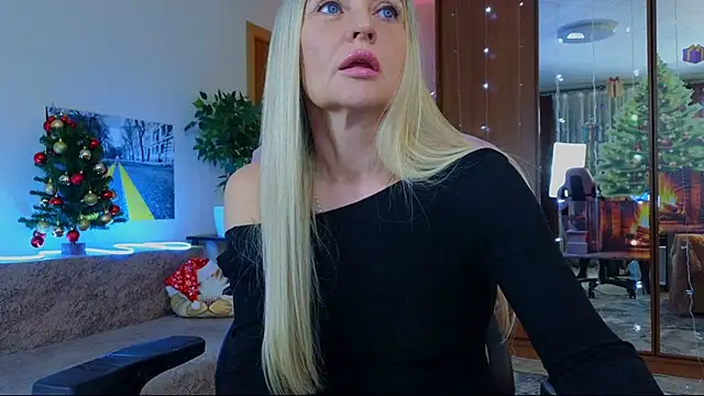 Snapshot of amelia_blondy chatting on 01.05.25 amelia blondy online show from 01.05.25