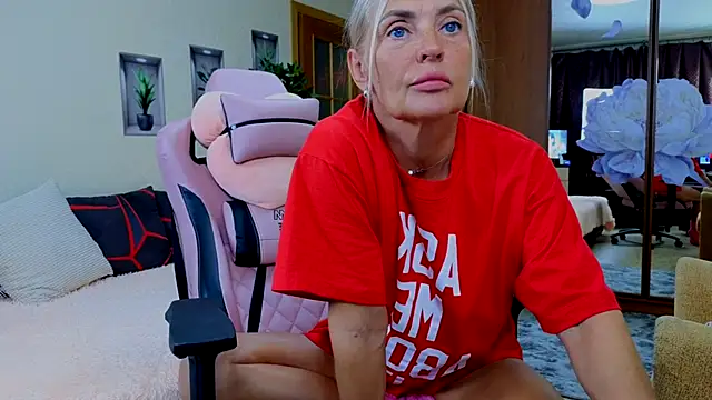 Snapshot of amelia_blondy chatting on 09.16.25 amelia blondy online show from 09.16.25