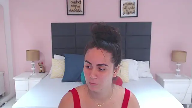 Snapshot of MadisonJenner chatting on 01.13.25 MadisonJenner online show from 01.13.25