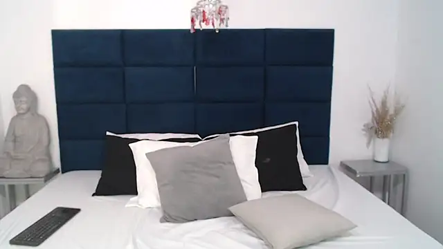 Snapshot of MadisonJenner chatting on 02.07.25 MadisonJenner online show from 02.07.25