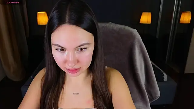 GIGI BENNET online show from 12.20.24