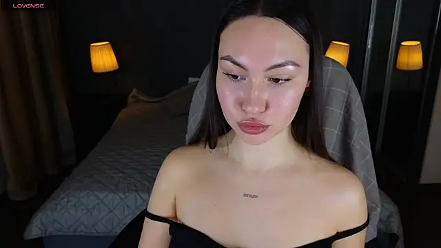 GIGI BENNET online show from 01.18.25