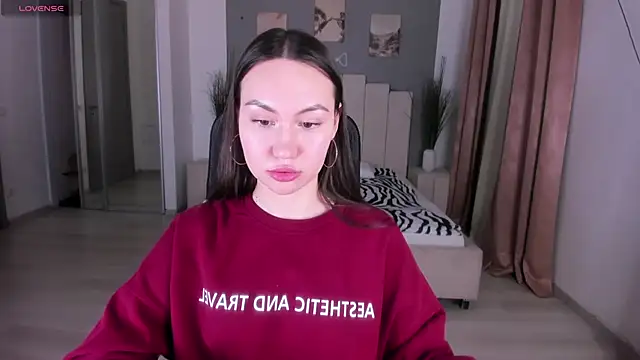 GIGI BENNET online show from 02.26.25
