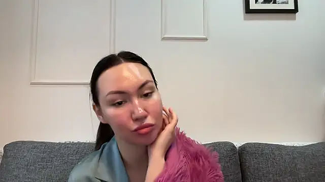 GIGI BENNET online show from 03.16.25