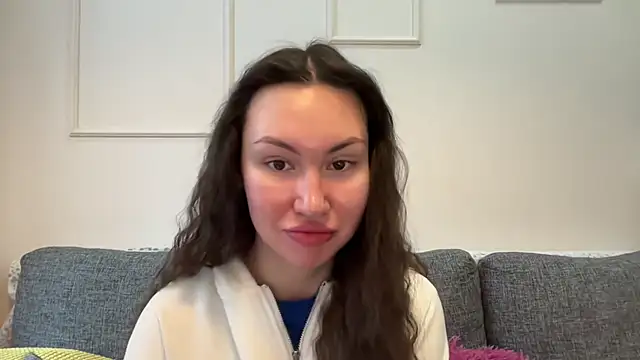 GIGI BENNET online show from 03.17.25