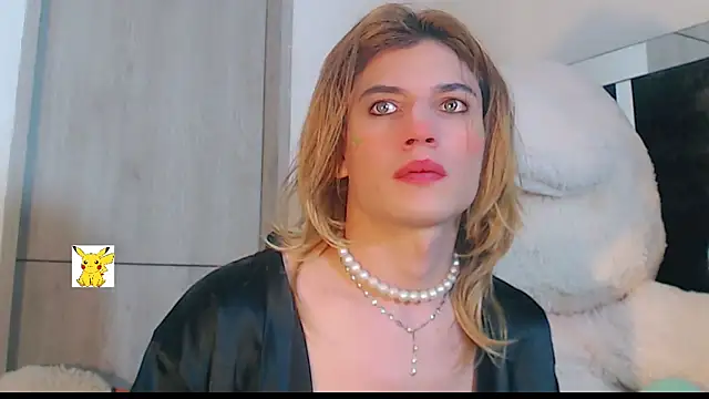 Snapshot of honey_skin chatting on 02.23.25 honey skin online show from 02.23.25