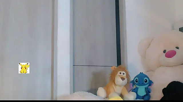 Snapshot of honey_skin chatting on 02.24.25 honey skin online show from 02.24.25