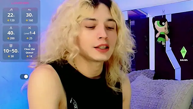 Snapshot of honey_skin chatting on 10.07.25 honey skin online show from 10.07.25