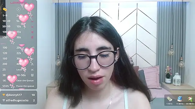 Snapshot of LenaRoses chatting on 12.19.24 LenaRoses online show from 12.19.24