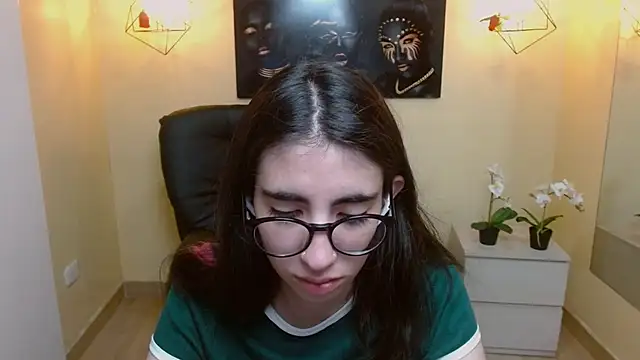 Snapshot of LenaRoses chatting on 01.08.25 LenaRoses online show from 01.08.25