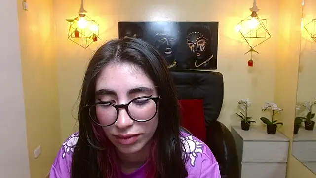 Snapshot of LenaRoses chatting on 02.27.25 LenaRoses online show from 02.27.25