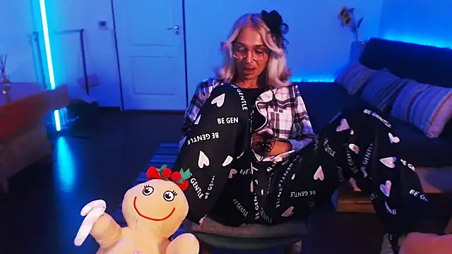 beauty chl0e online show from 12.12.24