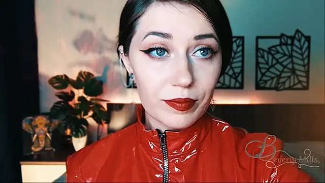 Snapshot of MissBeverlyMills chatting on 02.15.25 MissBeverlyMills online show from 02.15.25