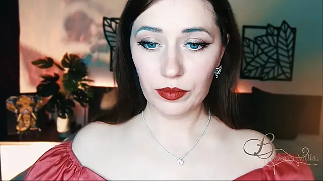 Snapshot of MissBeverlyMills chatting on 02.19.25 MissBeverlyMills online show from 02.19.25