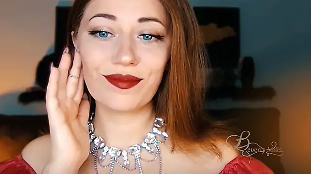 Snapshot of MissBeverlyMills chatting on 10.13.25 MissBeverlyMills online show from 10.13.25