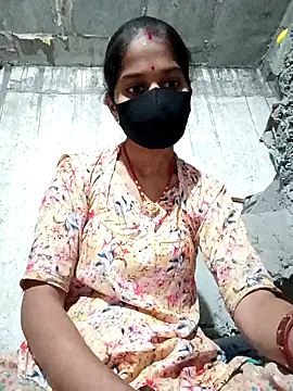 Snapshot of Anushka_Ji chatting on 01.05.25 Anushka Ji online show from 01.05.25