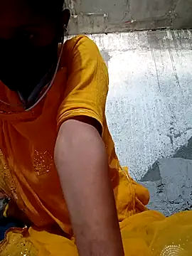 Snapshot of Anushka_Ji chatting on 02.12.25 Anushka Ji online show from 02.12.25