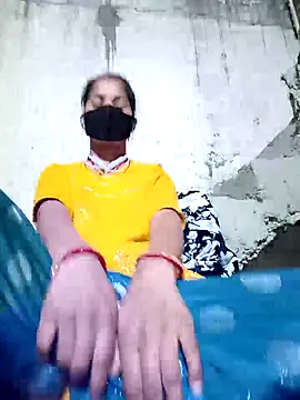 Snapshot of Anushka_Ji chatting on 03.09.25 Anushka Ji online show from 03.09.25