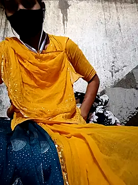 Snapshot of Anushka_Ji chatting on 03.10.25 Anushka Ji online show from 03.10.25