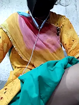 Snapshot of Anushka_Ji chatting on 10.05.25 Anushka Ji online show from 10.05.25