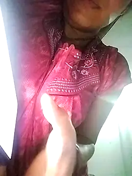 Snapshot of _sonal_sharma chatting on 09.09.25 sonal sharma online show from 09.09.25