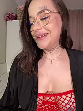 Snapshot of fuckdoll_18 chatting on 02.14.25 fuckdoll 18 online show from 02.14.25
