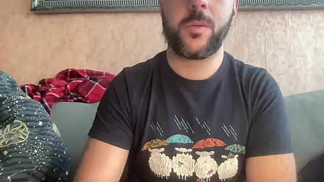 Snapshot of RedDante89 chatting on 01.06.25 RedDante89 online show from 01.06.25