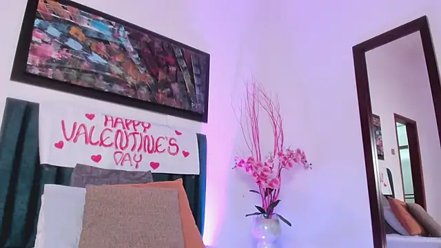LeaahCarter online show from 02.14.25