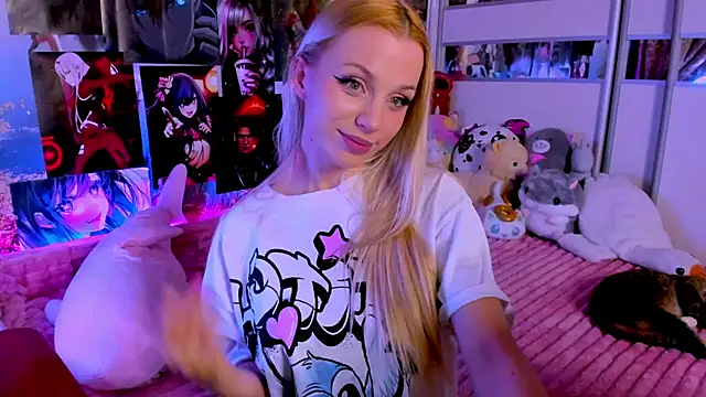 Snapshot of Cute__Pony chatting on 02.11.25 Cute Pony online show from 02.11.25