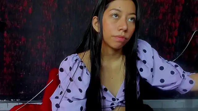 Snapshot of sexylaurita chatting on 12.27.24 sexylaurita online show from 12.27.24