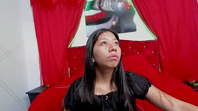 Snapshot of sexylaurita chatting on 01.13.25 sexylaurita online show from 01.13.25