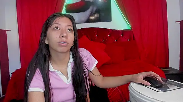 Snapshot of sexylaurita chatting on 01.30.25 sexylaurita online show from 01.30.25