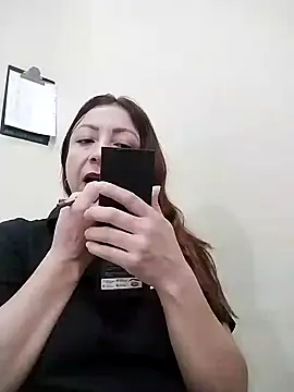 malusexy33 online show from 10.31.25