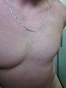 Snapshot of edygaucho3 chatting on 10.21.25 edygaucho3 online show from 10.21.25