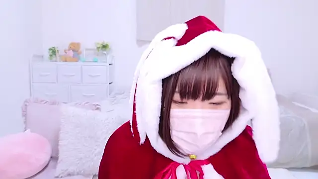 Snapshot of 841_yayoi chatting on 12.18.24 841 yayoi online show from 12.18.24