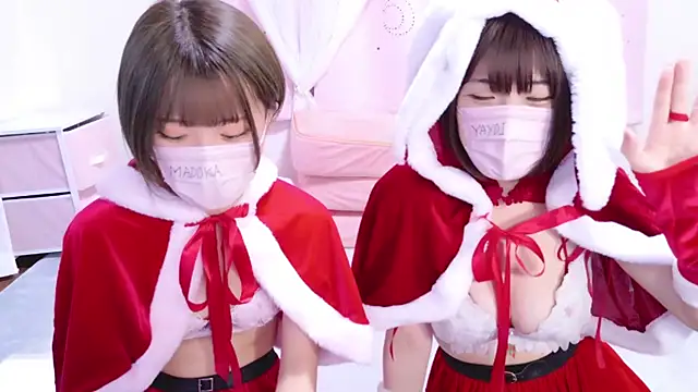 Snapshot of 841_yayoi chatting on 12.20.24 841 yayoi online show from 12.20.24