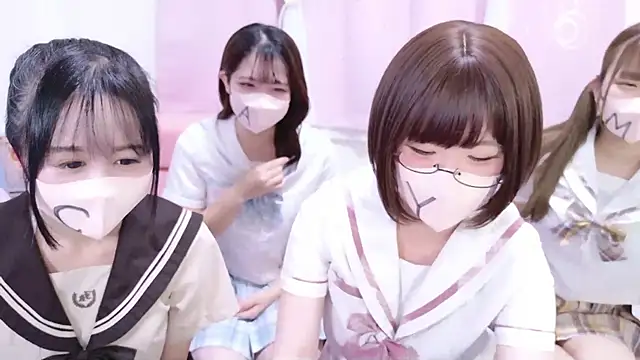 Snapshot of 841_yayoi chatting on 09.13.25 841 yayoi online show from 09.13.25