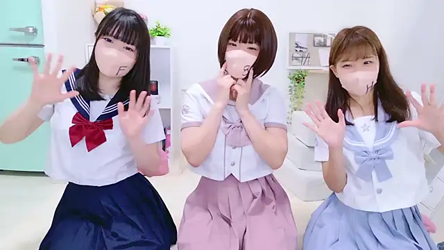 Snapshot of 841_yayoi chatting on 09.19.25 841 yayoi online show from 09.19.25