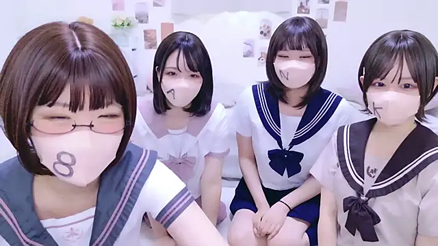 Snapshot of 841_yayoi chatting on 10.05.25 841 yayoi online show from 10.05.25