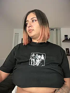 Snapshot of Rae_Lil_White chatting on 02.17.25 Rae Lil White online show from 02.17.25