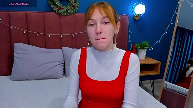 Snapshot of VanillaKelly chatting on 12.27.24 VanillaKelly online show from 12.27.24