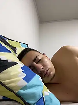 Snapshot of DanielGomez9 chatting on 01.07.25 DanielGomez9 online show from 01.07.25