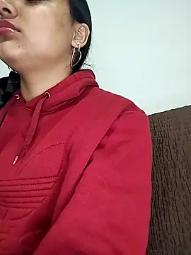 Snapshot of Alix_sweet22 chatting on 12.14.24 Alix sweet22 online show from 12.14.24